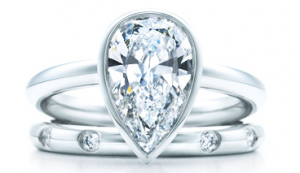 Pear diamond band.png