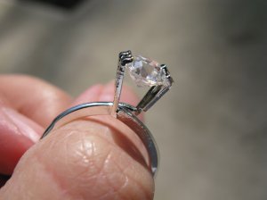 kylie117gogring7.jpg