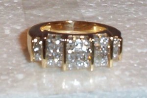 18KT DIAMOND RING FRONT.jpg