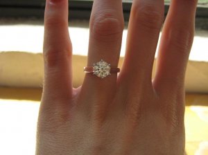 1.7 carat on sale round diamond