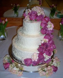 CascadingRosesWhiteScrollRS08.jpg