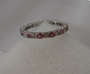Eternityringfrontdetailsmall.jpg
