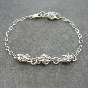knots bracelet custom.jpg