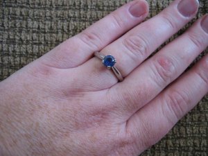 LaurelSapphRing5.JPG