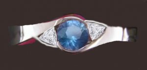 WG sapphire ring bezel Greenlake design.jpg