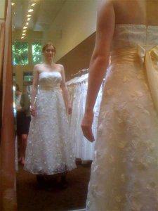 LP_Wedding_Gown_2.jpg LP_Wedding_Gown_2.jpg