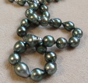 Tahitian_Pearl_Museum_Way.JPG