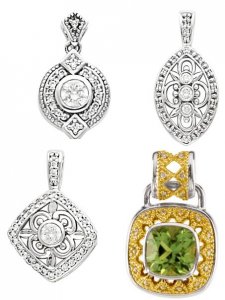 pendantantiquefiligree0809.JPG