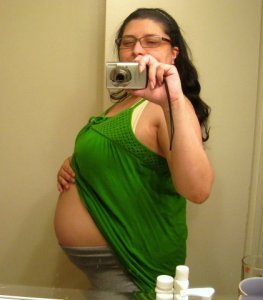 amberwaves21weekbelly.jpg