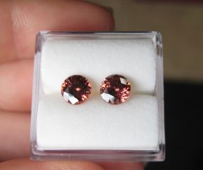 Pink Zircon 0361.jpg