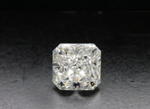 D1_GIA17545251.jpg