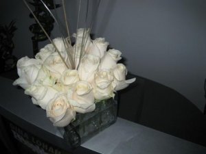 whiteroses4.jpg