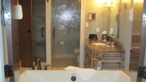 kesslerbathroom.JPG