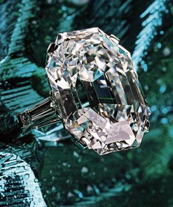 Graff 34 carat d FL EC deep cut corners.jpg