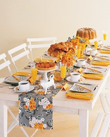 mwa102833_spr07_brunchtable_l.jpg