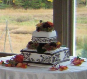 AandPsYummyCake.JPG