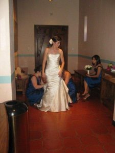 Laniedress1.JPG