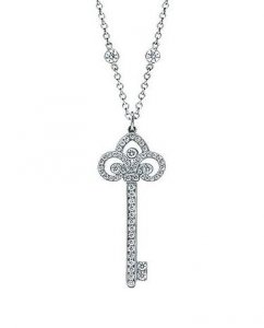 tiffany-keys-fleur-de-lis-key-pendant-keys030.jpg tiffany-keys-fleur-de-lis-key-pendant-keys030.jpg