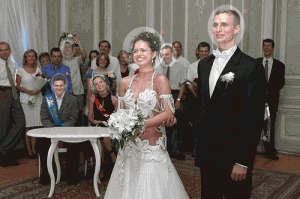 uglydress_1958_21284422.gif