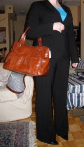 darkeyessuitandbag.jpeg darkeyessuitandbag.jpeg