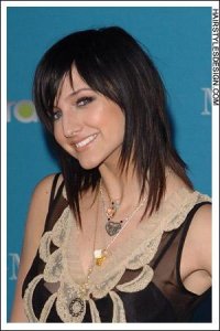 ashlee_simpson_285_515.jpg