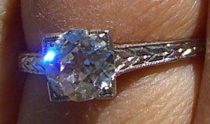 ringblueflash20938476.jpg