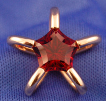 kiz-garnetpendant.jpg kiz-garnetpendant.jpg