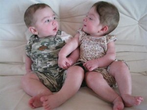 k and g holding hands.jpg