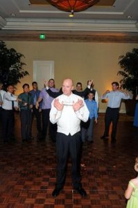 28_garter toss.jpg