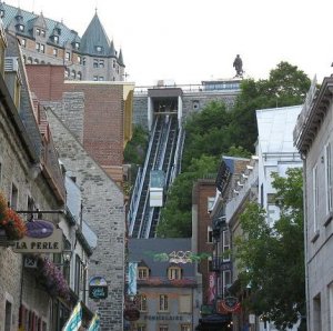 view of funiculair to upper part of old QC.JPG