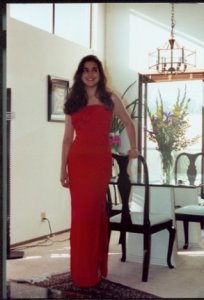 red dressGYPprom.JPG