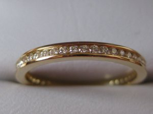 honeywedring0004bb.jpg