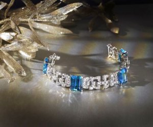 AquaBraclet-C_550x458.jpg