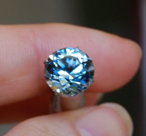 Aquamarine_Round-16.JPG