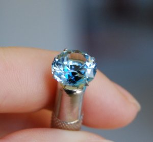 Aquamarine_Round-17.JPG