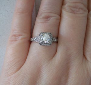 handshot 4-13-09.jpg
