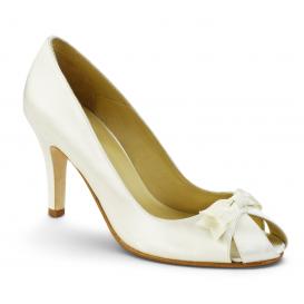 shoesforwinslet2.jpg