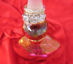SuzyQz RHR perfume bottle 8885.jpg