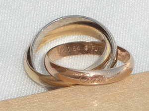 cartier trinity ring markings