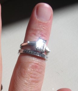 maypearlring0001_5.JPG