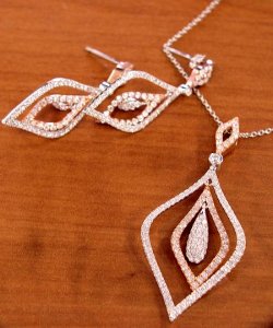 plat-earrings-verragio.jpg