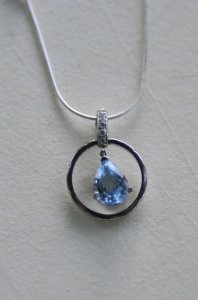 aquaringpendant6_resized.jpg aquaringpendant6_resized.jpg