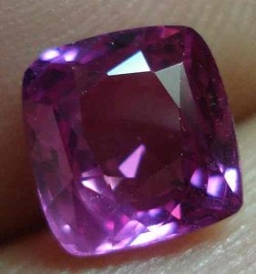 2.42 ct purplish pink sapphire3a.jpg