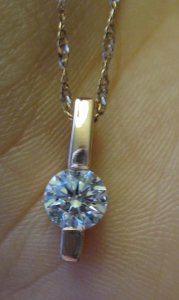 jenrosependantdiamon.jpg