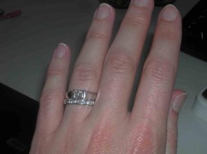 Ringiedingies001sm.jpg Ringiedingies001sm.jpg