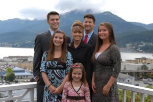 Palin Family photo.jpg