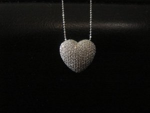 kiki_heart_pendant.jpg