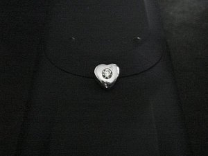 kiki_small_heart_pendant.jpg
