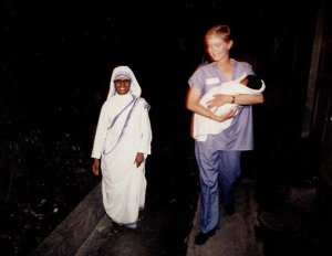 ht_mother_theresa_071029_ssh.jpg