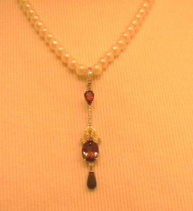 DSCN1005 on pearls.jpg